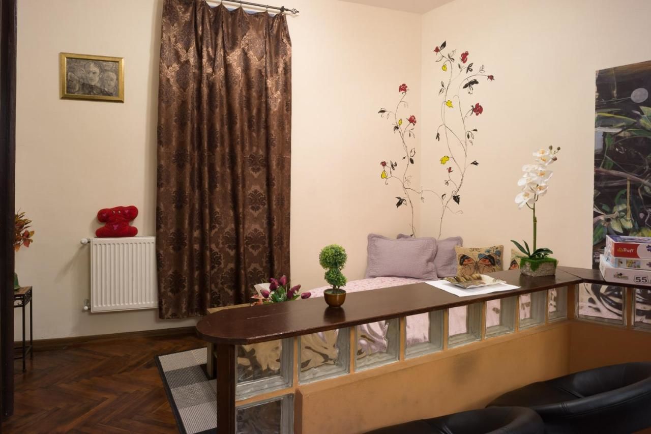 Гостевой дом Motor House Unirii Бухарест-14