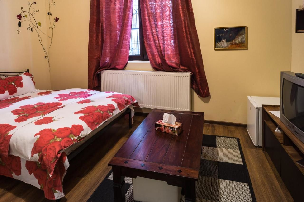 Гостевой дом Motor House Unirii Бухарест-16