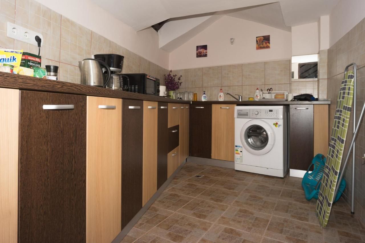 Гостевой дом Motor House Unirii Бухарест-34