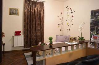 Гостевой дом Motor House Unirii Бухарест Апартаменты с 2 спальнями, видом на сад, собственной кухней и ванной комнатой.-3